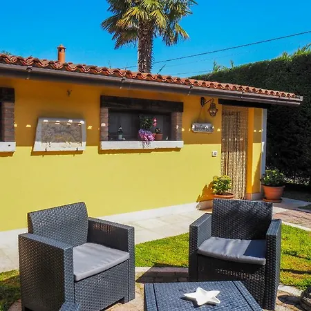 Apartment La Brigata Yellow House Cavallino-Treporti
