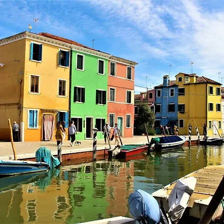 La Brigata Yellow House